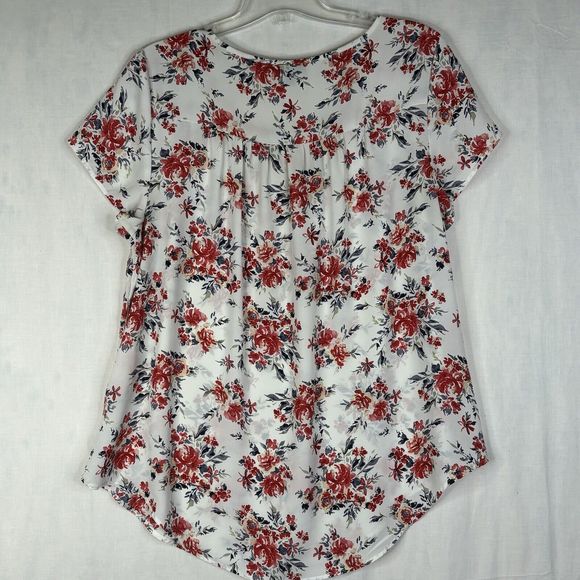 Torrid Top Womens 1X White Red Floral Tunic‎ Blouse  Keyhole Neck Cap Sleeve - Picture 4 of 12